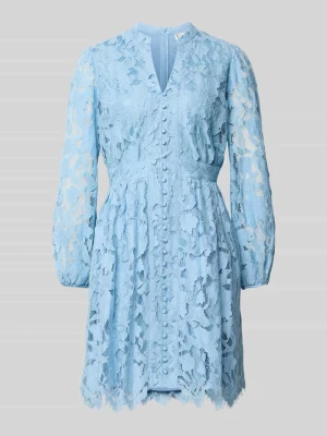 Sukienka koktajlowa do kolan z koronki z listwą guzikową V by Vera Mont