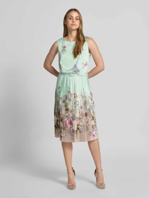 Sukienka koktajlowa do kolan z plisami RINASCIMENTO