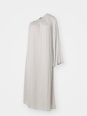 Sukienka koktajlowa Gina Tricot