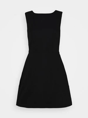 Sukienka koktajlowa Gina Tricot
