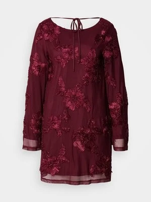 Sukienka koktajlowa Gina Tricot