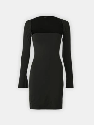 Sukienka koktajlowa Gina Tricot