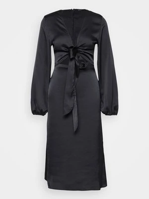 Sukienka koktajlowa Gina Tricot