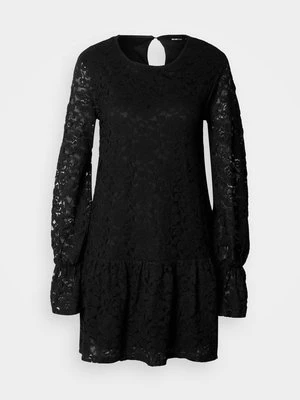 Sukienka koktajlowa Gina Tricot