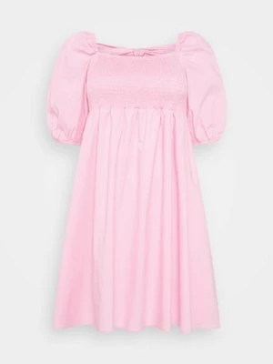 Sukienka koktajlowa Glamorous