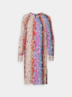 Sukienka koktajlowa Marc Cain