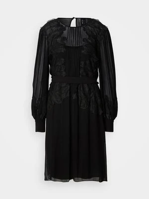 Sukienka koktajlowa Marc Cain