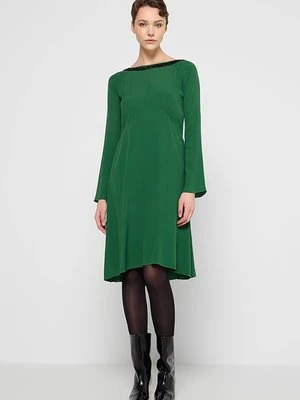 Sukienka koktajlowa N°21