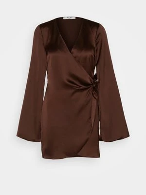 Sukienka koktajlowa NA-KD