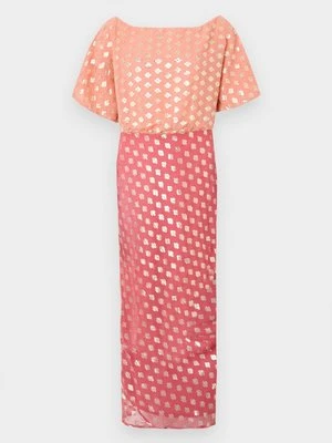 Sukienka koktajlowa Never Fully Dressed