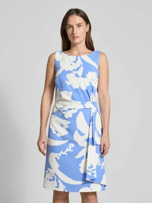 Sukienka koktajlowa o długości do kolan w stylu kopertowym Vera Mont