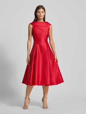 Sukienka koktajlowa o długości do kolan z dekoltem carmen Adrianna Papell