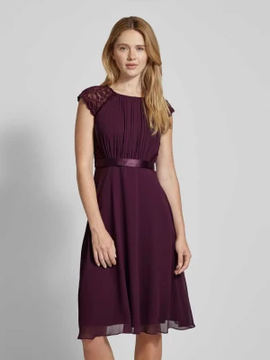 Sukienka koktajlowa o długości do kolan z efektem podpalenia Christian Berg Cocktail