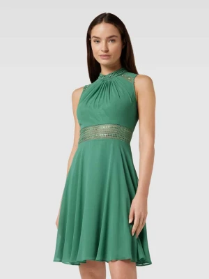 Sukienka koktajlowa o długości do kolan z koronką szydełkową V.M.