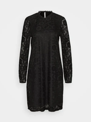 Sukienka koktajlowa Pieces