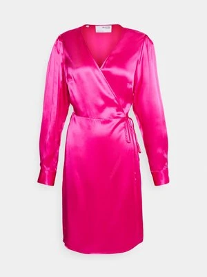 Sukienka koktajlowa Selected