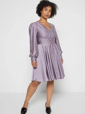 Sukienka koktajlowa Swing