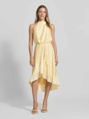 Sukienka koktajlowa typu neckholder z falbanami Swing