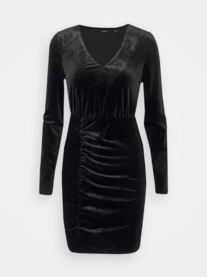 Sukienka koktajlowa Vero Moda