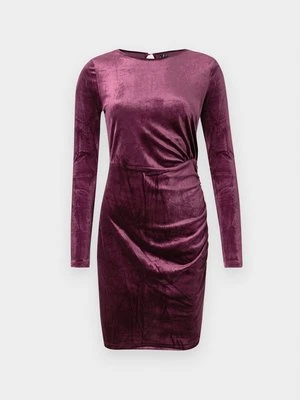 Sukienka koktajlowa Vero Moda