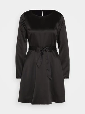 Sukienka koktajlowa Vero Moda