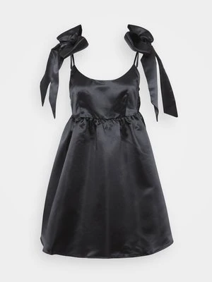 Sukienka koktajlowa Vero Moda Petite