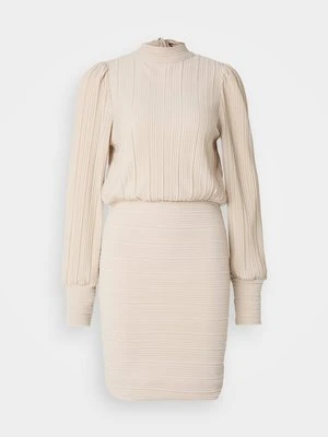 Sukienka koktajlowa Vero Moda Tall