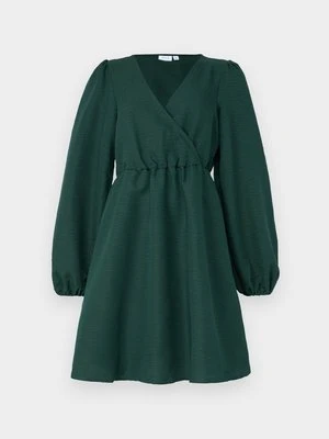 Sukienka koktajlowa Vila