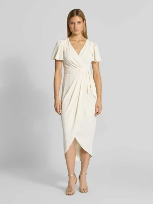 Sukienka koktajlowa w stylu kopertowym z rękawami motylkowymi Christian Berg Cocktail