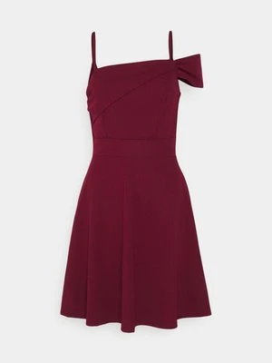 Sukienka koktajlowa WAL G.