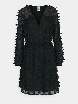 Sukienka koktajlowa YAS