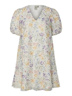 Sukienka koktajlowa YAS