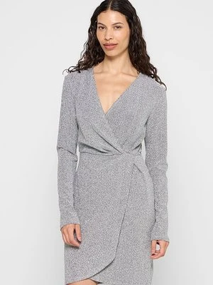 Sukienka koktajlowa YAS