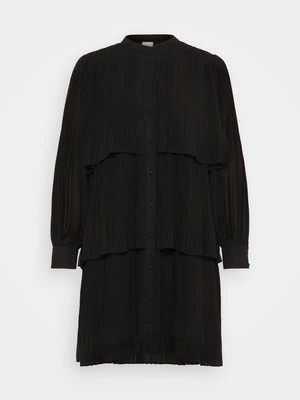 Sukienka koktajlowa YAS Petite