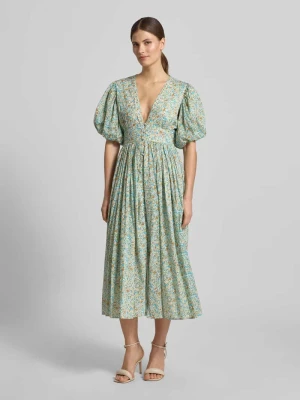 Sukienka koktajlowa z dekoltem w serek i bufiastymi rękawami Lace & Beads