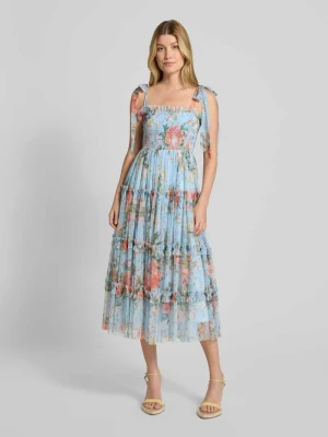 Sukienka koktajlowa z efektem stopniowania i marszczonymi detalami Lace & Beads