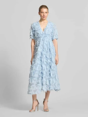 sukienka koktajlowa z frędzlami model 'PAZYLLA' YAS