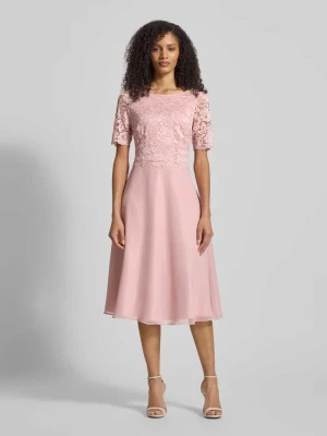Sukienka koktajlowa z koronkowym obszyciem Vera Mont