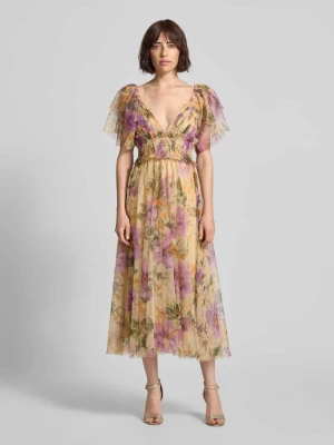 sukienka koktajlowa z marszczonymi detalami i dekoltem w serek Lace & Beads