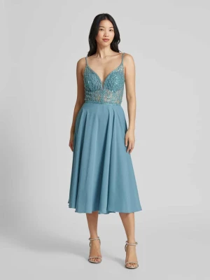 Sukienka koktajlowa z obszyciem ozdobnymi perełkami i kamieniami Hey Kyla