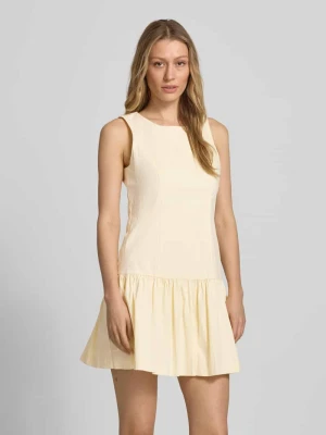 sukienka koktajlowa z okrągłym dekoltem Jake*s Cocktail