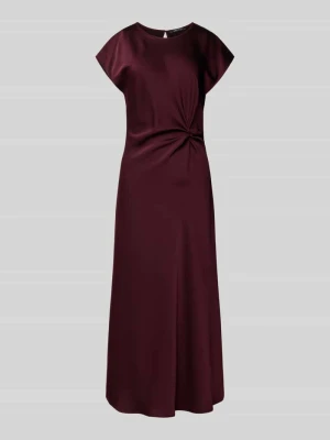 Sukienka koktajlowa z okrągłym dekoltem Swing