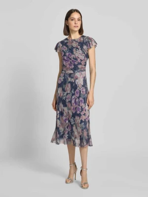 sukienka koktajlowa z okrągłym dekoltem Swing