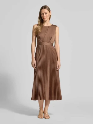 Sukienka koktajlowa z plisowaniami Vera Mont