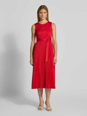 Sukienka koktajlowa z plisowaniami Vera Mont