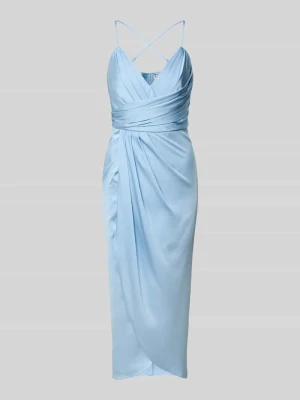 Sukienka koktajlowa z satyny w fasonie kopertowym V by Vera Mont