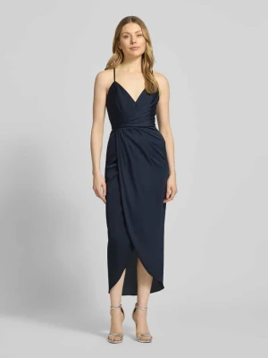 Sukienka koktajlowa z satyny w fasonie kopertowym V by Vera Mont