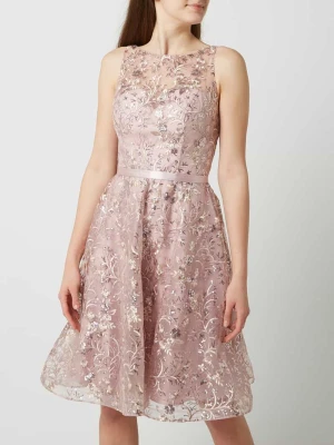 Sukienka koktajlowa z siateczki luxuar