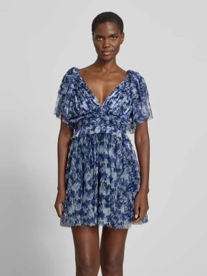 Sukienka koktajlowa z tiulu z dekoltem w kształcie litery V Lace & Beads