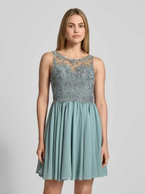 Sukienka koktajlowa z tiulu z kamieniami stras Laona